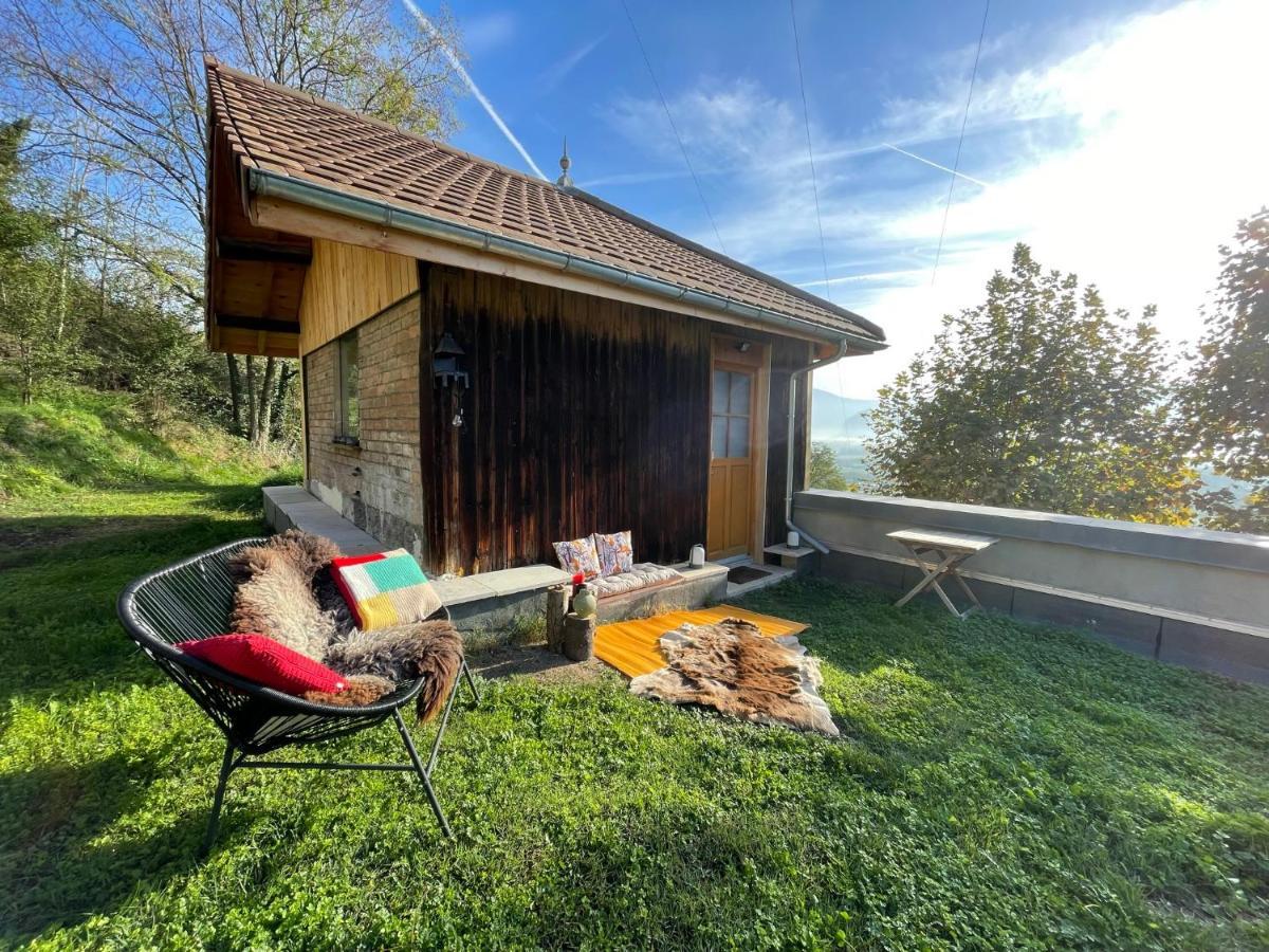 Jolie Cabane Avec Jacuzzi Pour Les Amoureux De La Nature Tullins Kültér fotó