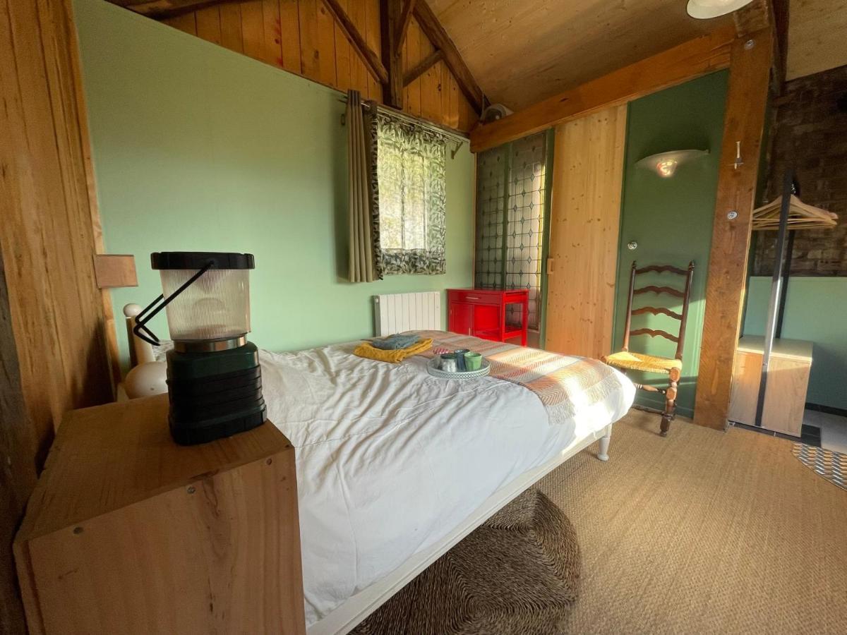 Jolie Cabane Avec Jacuzzi Pour Les Amoureux De La Nature Tullins Kültér fotó